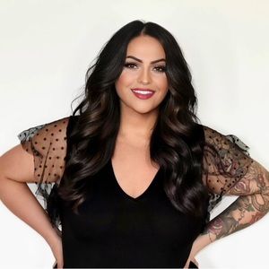 Meet your Posher, Nicole